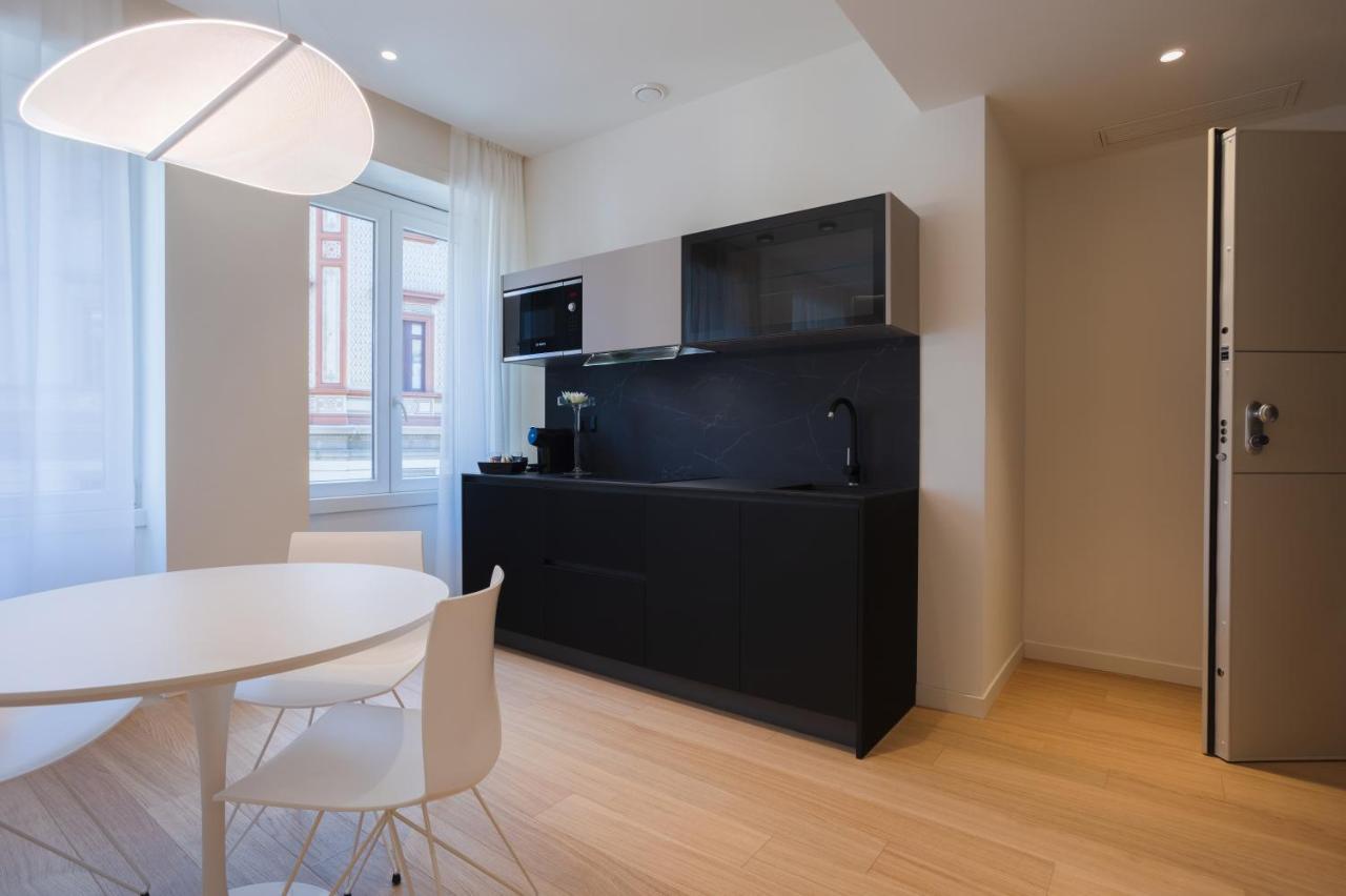 Sant'Ambrogio Apartments, Reception H24 Milan Exterior photo