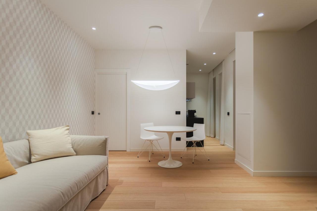 Sant'Ambrogio Apartments, Reception H24 Milan Exterior photo